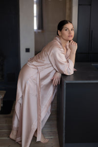 Sieviešu garais halāts:  LIGHT PINK KIMONO Long