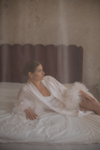 Nightwear robe set: WHITE with white feathers