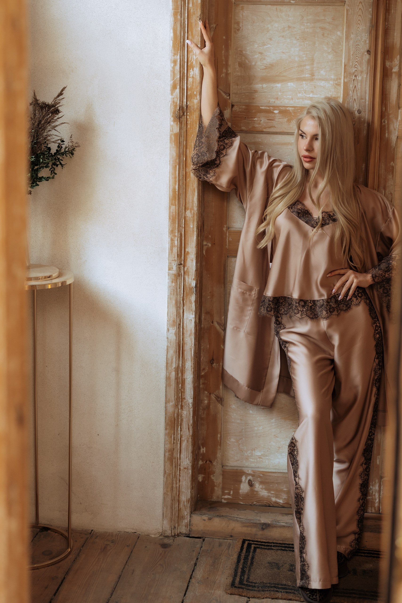 Naktsveļas komplekts: SOFT BROWN & FRENCH LACE Long