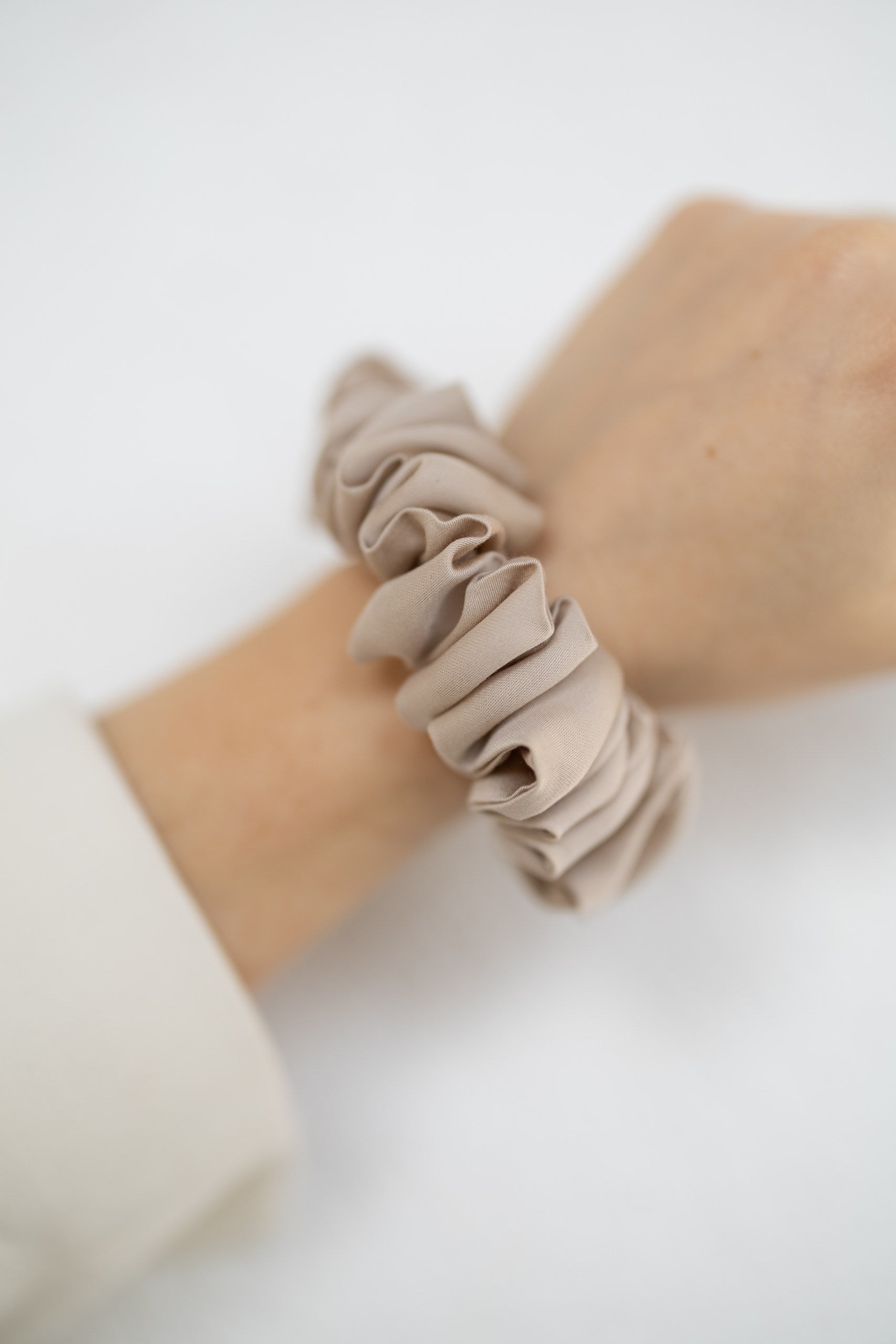 Scrunchie (apjomīga matu gumija)