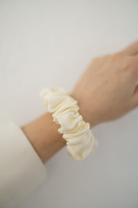 Scrunchie (apjomīga matu gumija)