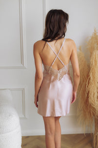 Sieviešu naktskrekls:  ESSENTIELLE (soft pink&latte)