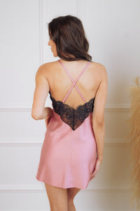 Sieviešu naktskrekls:  CONTANCA (pink&black)