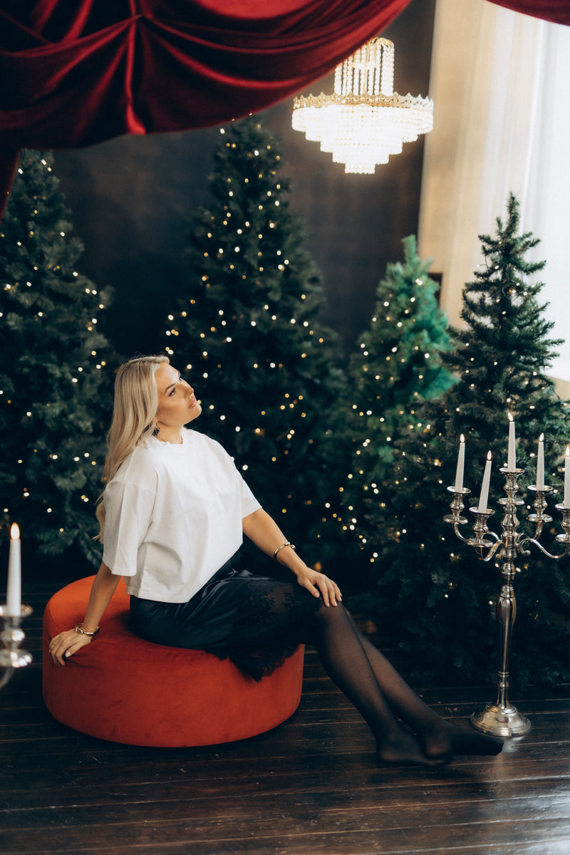 SATIN BLACK SVĀRKI & LACE medium