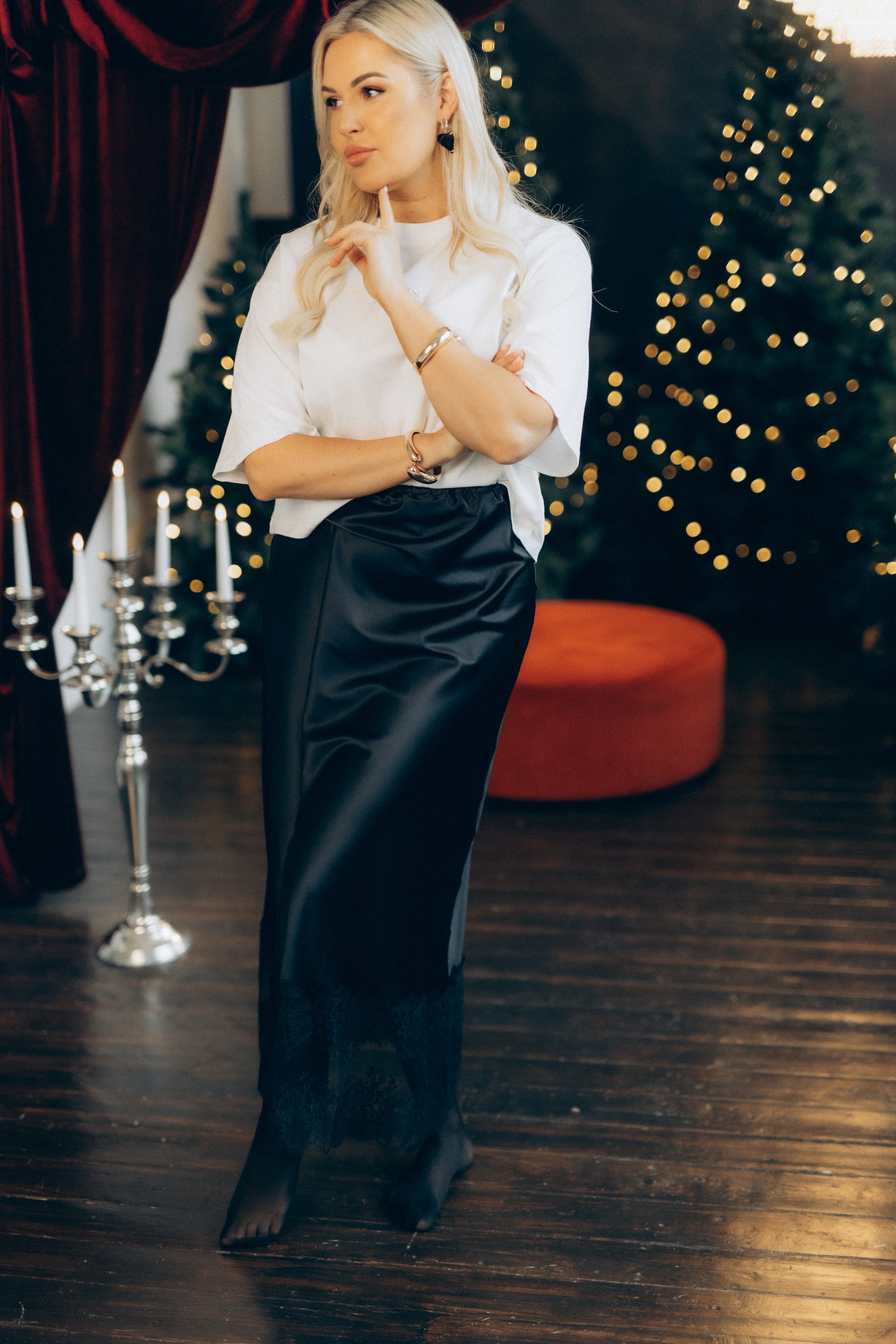 SATIN BLACK SVĀRKI & LACE long