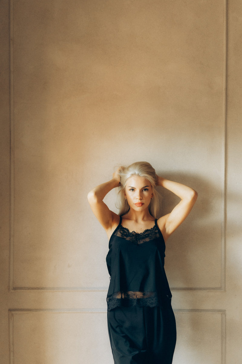 Sieviešu garās pidžamas komplekts: BLACK & BLACK Lace-viscose