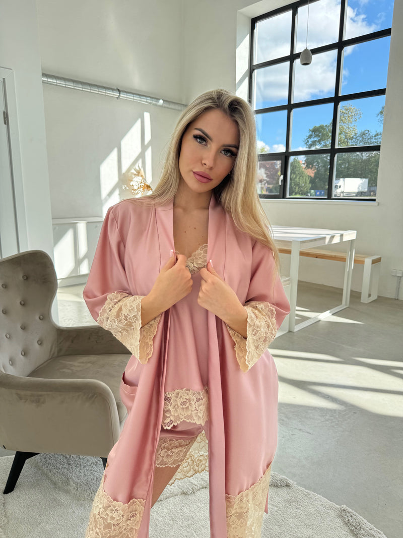 Nightwear robe set: ROSA & CHAMPANGE